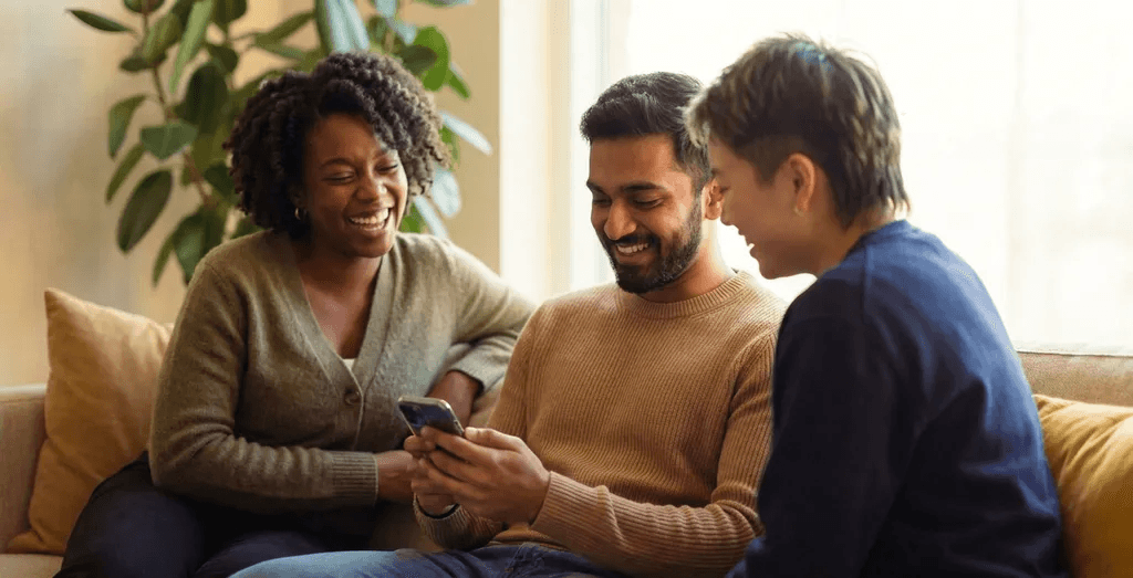 Data Collection team connected through Darwin